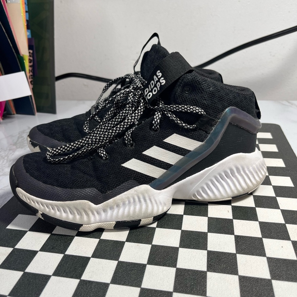 Adidas Lockdown Boys Basketball Shoes Size 3.5 Black White Bounce Sneakers